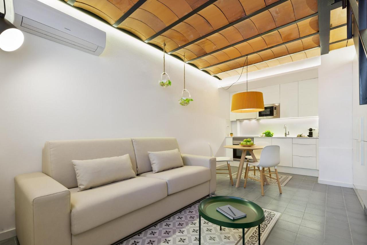 Ola Living Calabria Apartment บาร์เซโลนา ภายนอก รูปภาพ